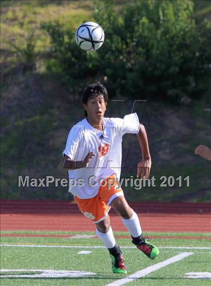Thumbnail 2 in Mar Vista vs. Clairemont photogallery.