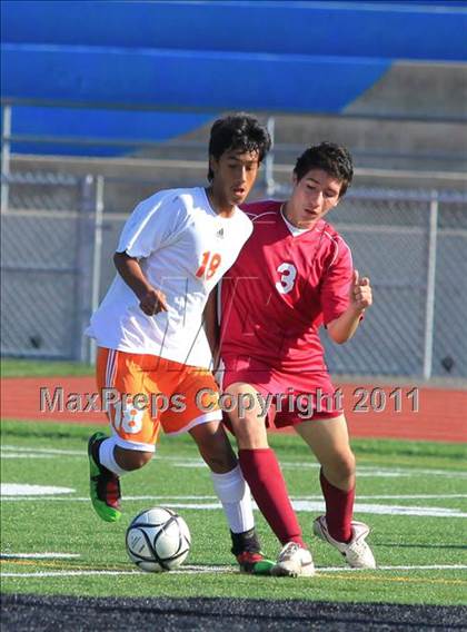 Thumbnail 1 in Mar Vista vs. Clairemont photogallery.