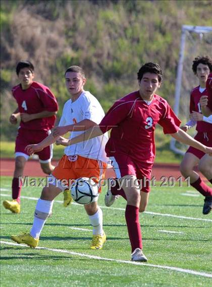 Thumbnail 2 in Mar Vista vs. Clairemont photogallery.