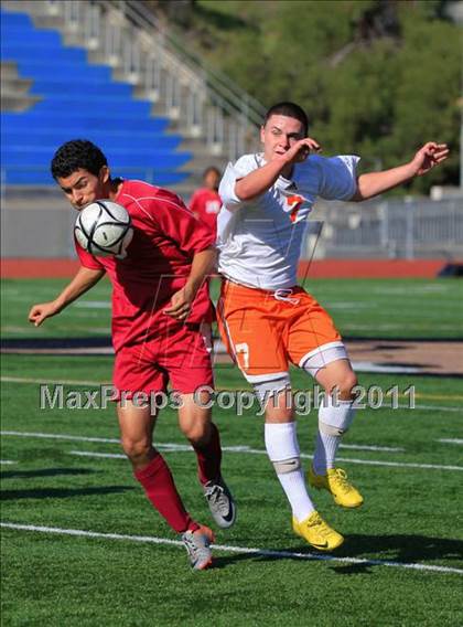Thumbnail 3 in Mar Vista vs. Clairemont photogallery.