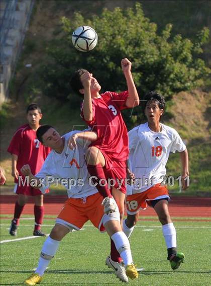 Thumbnail 3 in Mar Vista vs. Clairemont photogallery.