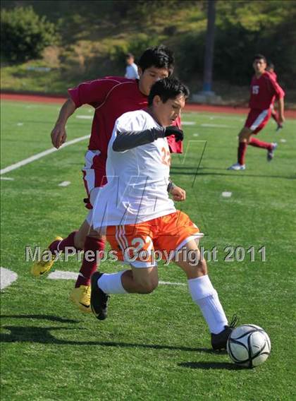 Thumbnail 3 in Mar Vista vs. Clairemont photogallery.