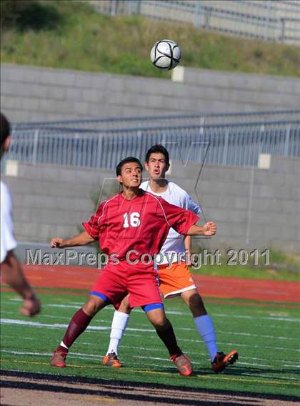 Thumbnail 3 in Mar Vista vs. Clairemont photogallery.