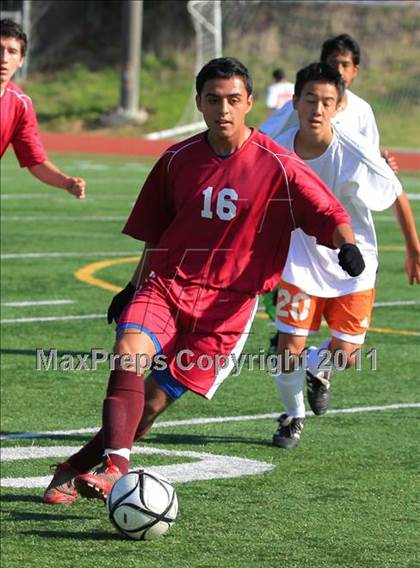Thumbnail 1 in Mar Vista vs. Clairemont photogallery.