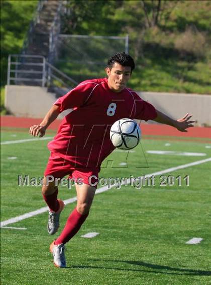 Thumbnail 3 in Mar Vista vs. Clairemont photogallery.