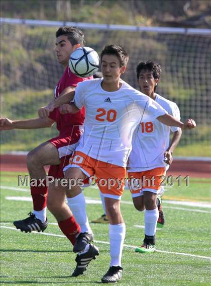 Thumbnail 2 in Mar Vista vs. Clairemont photogallery.