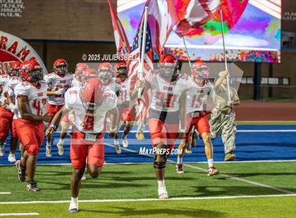 Thumbnail 3 in Waltrip @ Barbers Hill (UIL 5A D1 Football BiDistrict) photogallery.