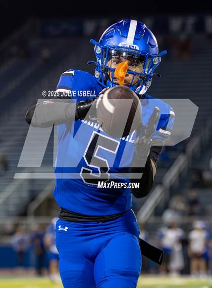 Thumbnail 2 in Waltrip @ Barbers Hill (UIL 5A D1 Football BiDistrict) photogallery.