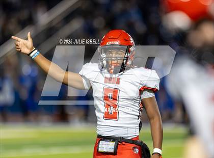 Thumbnail 1 in Waltrip @ Barbers Hill (UIL 5A D1 Football BiDistrict) photogallery.
