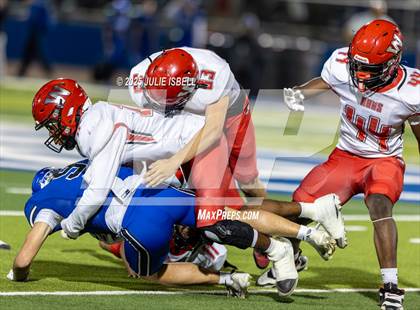 Thumbnail 3 in Waltrip @ Barbers Hill (UIL 5A D1 Football BiDistrict) photogallery.