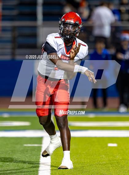Thumbnail 2 in Waltrip @ Barbers Hill (UIL 5A D1 Football BiDistrict) photogallery.