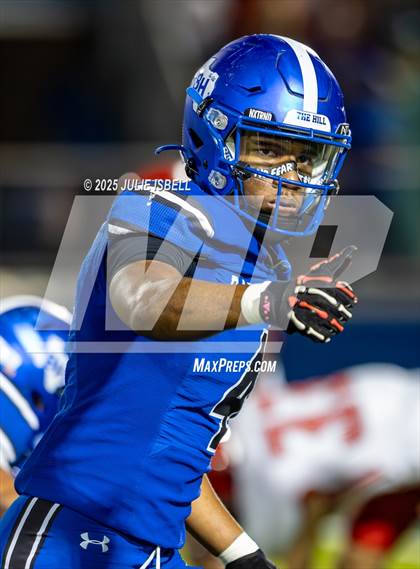 Thumbnail 3 in Waltrip @ Barbers Hill (UIL 5A D1 Football BiDistrict) photogallery.