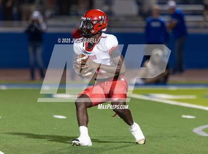 Thumbnail 3 in Waltrip @ Barbers Hill (UIL 5A D1 Football BiDistrict) photogallery.