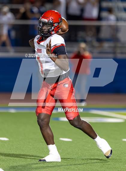 Thumbnail 3 in Waltrip @ Barbers Hill (UIL 5A D1 Football BiDistrict) photogallery.