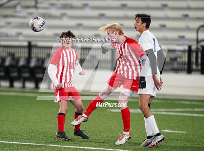 Thumbnail 2 in Denver East vs Broomfield (CHSAA 5A Final) photogallery.
