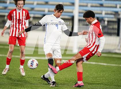 Thumbnail 2 in Denver East vs Broomfield (CHSAA 5A Final) photogallery.
