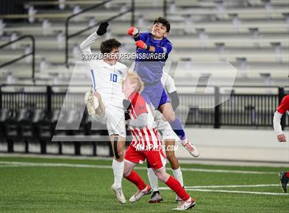 Thumbnail 2 in Denver East vs Broomfield (CHSAA 5A Final) photogallery.