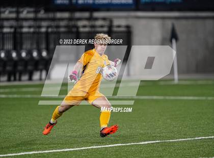 Thumbnail 1 in Denver East vs Broomfield (CHSAA 5A Final) photogallery.