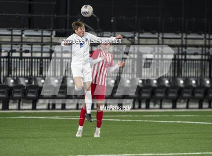 Thumbnail 2 in Denver East vs Broomfield (CHSAA 5A Final) photogallery.