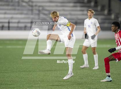 Thumbnail 1 in Denver East vs Broomfield (CHSAA 5A Final) photogallery.