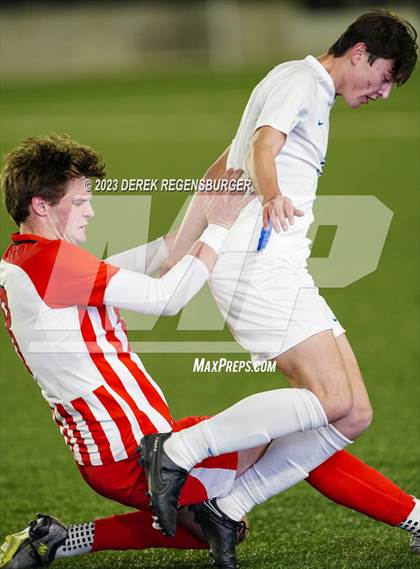 Thumbnail 3 in Denver East vs Broomfield (CHSAA 5A Final) photogallery.
