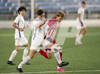 Thumbnail 2 in Denver East vs Broomfield (CHSAA 5A Final) photogallery.