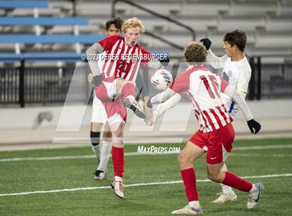 Thumbnail 3 in Denver East vs Broomfield (CHSAA 5A Final) photogallery.