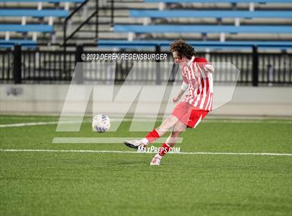 Thumbnail 2 in Denver East vs Broomfield (CHSAA 5A Final) photogallery.