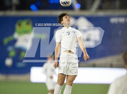 Thumbnail 2 in Denver East vs Broomfield (CHSAA 5A Final) photogallery.