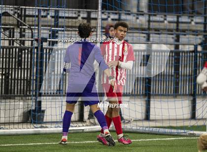 Thumbnail 3 in Denver East vs Broomfield (CHSAA 5A Final) photogallery.