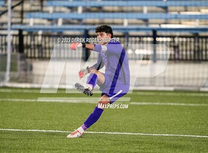 Thumbnail 2 in Denver East vs Broomfield (CHSAA 5A Final) photogallery.
