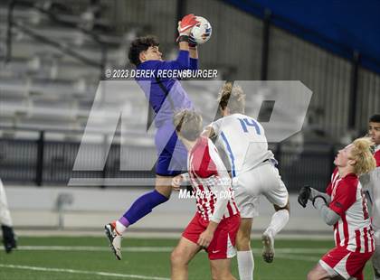 Thumbnail 1 in Denver East vs Broomfield (CHSAA 5A Final) photogallery.