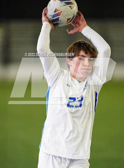 Thumbnail 1 in Denver East vs Broomfield (CHSAA 5A Final) photogallery.