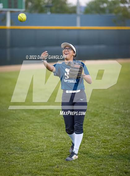 Thumbnail 2 in San Juan Hills vs Santa Margarita (Scrimmage) photogallery.