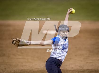 Thumbnail 3 in San Juan Hills vs Santa Margarita (Scrimmage) photogallery.