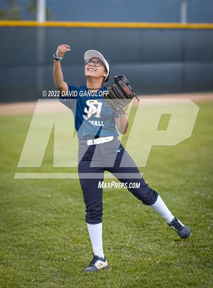 Thumbnail 2 in San Juan Hills vs Santa Margarita (Scrimmage) photogallery.