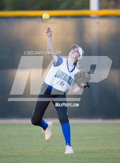 Thumbnail 1 in San Juan Hills vs Santa Margarita (Scrimmage) photogallery.