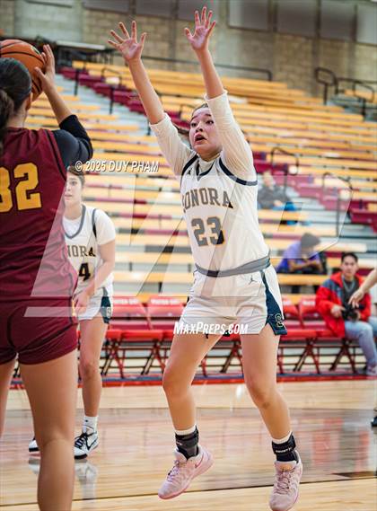 Thumbnail 1 in Esperanza vs. Sonora (Kiernan Klassic Showcase) photogallery.