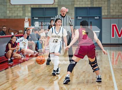 Thumbnail 1 in Esperanza vs. Sonora (Kiernan Klassic Showcase) photogallery.