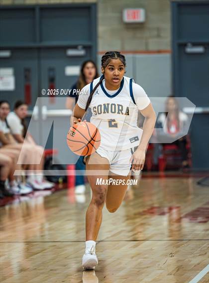 Thumbnail 1 in Esperanza vs. Sonora (Kiernan Klassic Showcase) photogallery.