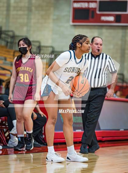 Thumbnail 1 in Esperanza vs. Sonora (Kiernan Klassic Showcase) photogallery.