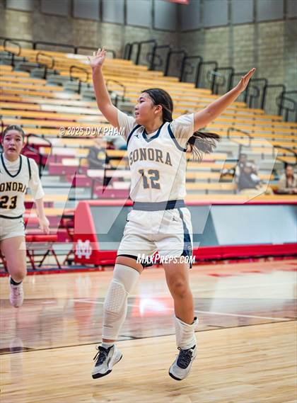 Thumbnail 1 in Esperanza vs. Sonora (Kiernan Klassic Showcase) photogallery.