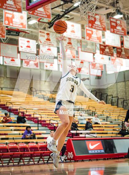 Thumbnail 3 in Esperanza vs. Sonora (Kiernan Klassic Showcase) photogallery.