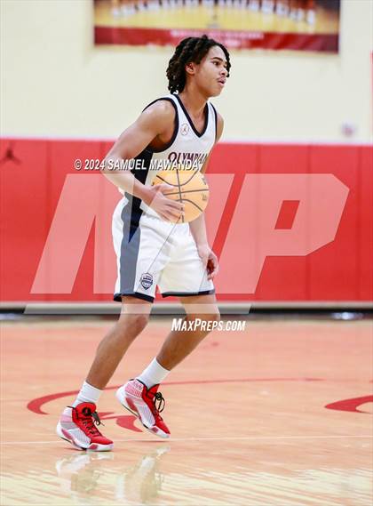 Thumbnail 2 in Leuzinger vs Cathedral Catholic (Take Flight Challenge) photogallery.