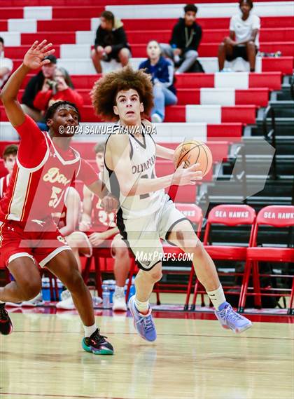 Thumbnail 2 in Leuzinger vs Cathedral Catholic (Take Flight Challenge) photogallery.