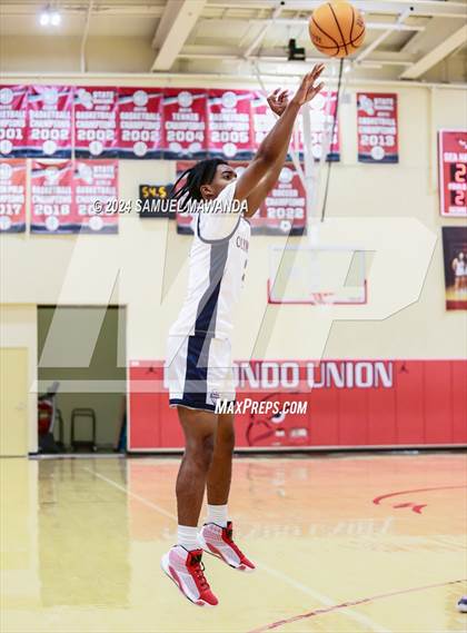 Thumbnail 1 in Leuzinger vs Cathedral Catholic (Take Flight Challenge) photogallery.