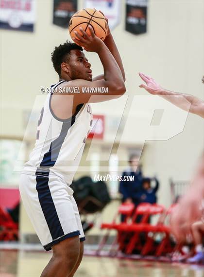 Thumbnail 3 in Leuzinger vs Cathedral Catholic (Take Flight Challenge) photogallery.
