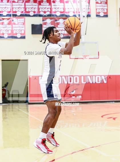 Thumbnail 3 in Leuzinger vs Cathedral Catholic (Take Flight Challenge) photogallery.