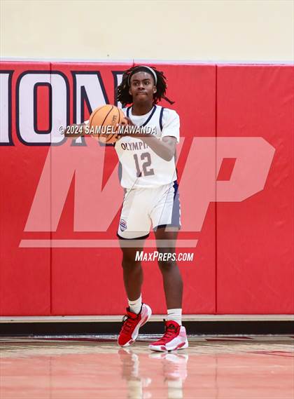 Thumbnail 1 in Leuzinger vs Cathedral Catholic (Take Flight Challenge) photogallery.