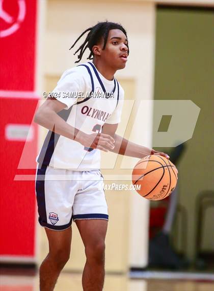 Thumbnail 1 in Leuzinger vs Cathedral Catholic (Take Flight Challenge) photogallery.